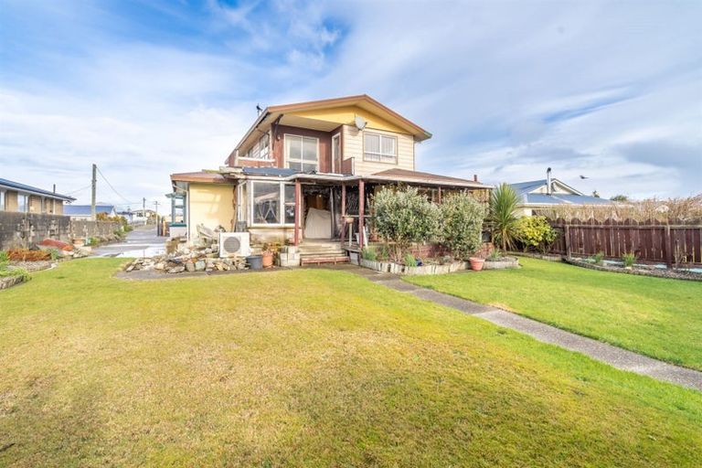 Photo of property in 34 Price Street, Grasmere, Invercargill, 9810