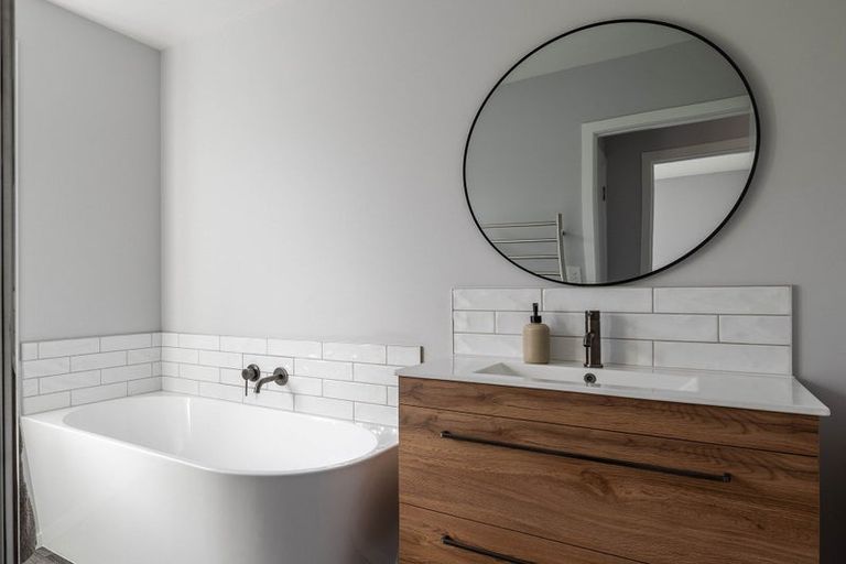 Photo of property in 120 Severn Street, Clifton, Invercargill, 9812