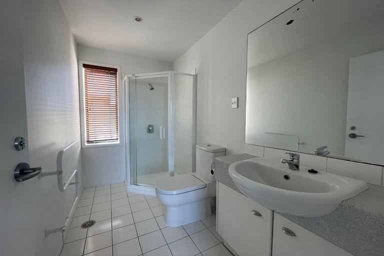 Photo of property in 14/50 Livingstone Street, Westmere, Auckland, 1022