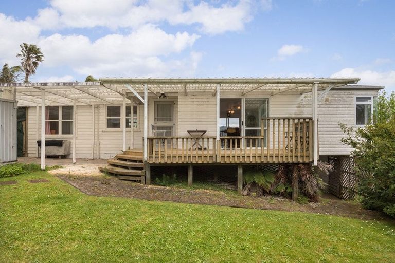 Photo of property in 58 The Crescent, Waihi Beach, 3611