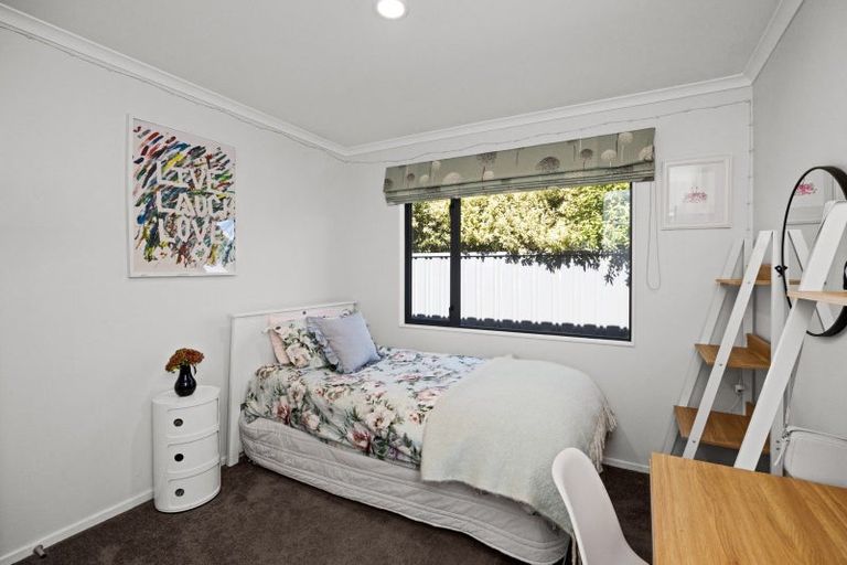 Photo of property in 9 Forbury Way, Taradale, Napier, 4112