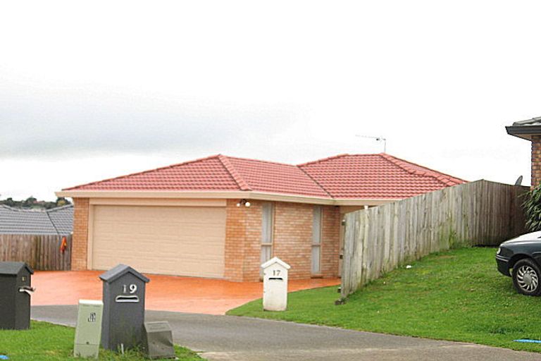Photo of property in 17 Frederick Reece Drive, The Gardens, Auckland, 2105