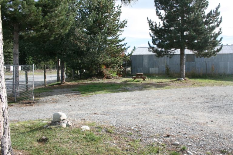 Photo of property in 13 Hooker Crescent, Twizel, 7901