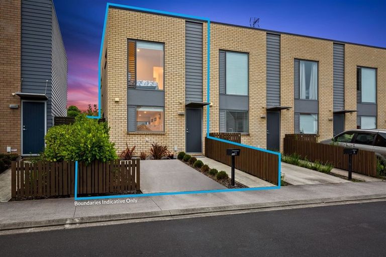 Photo of property in 12 Shelduck Way, Hobsonville, Auckland, 0616