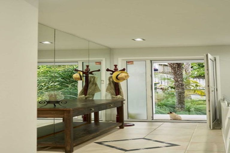 Photo of property in 38a Verran Road, Birkdale, Auckland, 0626