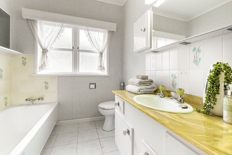 Photo of property in 9 Francis Street, Hauraki, Auckland, 0622