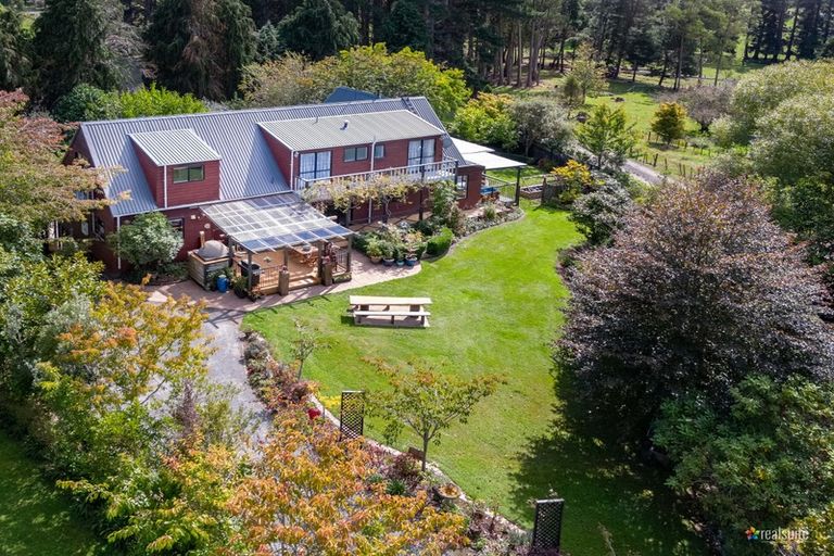Photo of property in 224 Katherine Mansfield Drive, Whitemans Valley, Upper Hutt, 5371