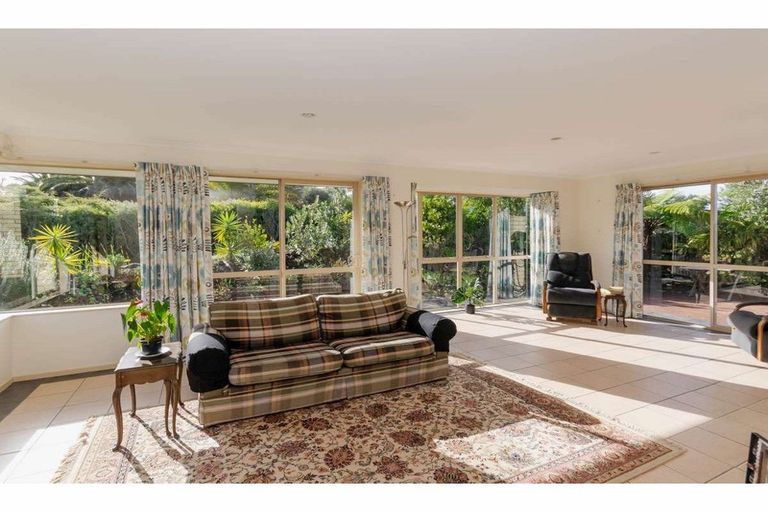 Photo of property in 2 Palm Drive, Kerikeri, 0294