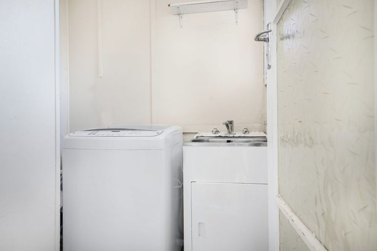 Photo of property in 65 Resthill Crescent, Glenview, Hamilton, 3206