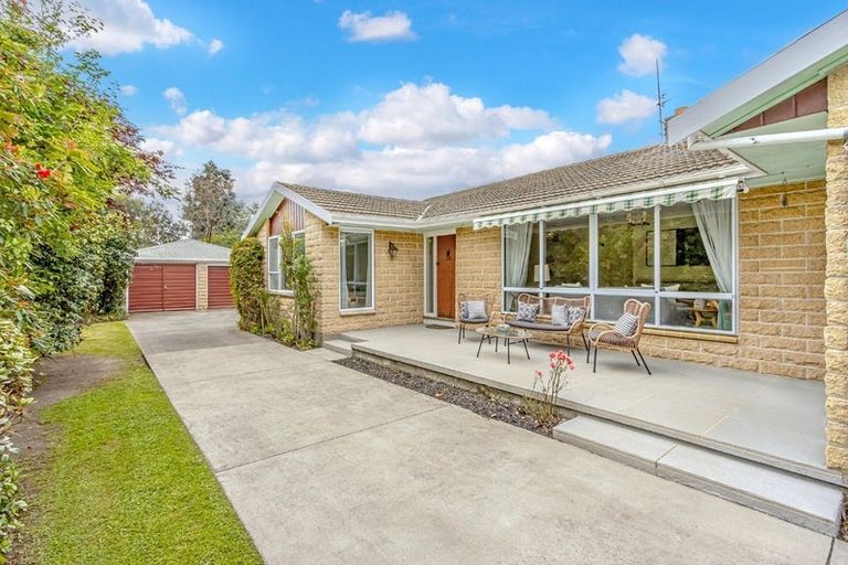 Photo of property in 20 Ambleside Drive, Burnside, Christchurch, 8053