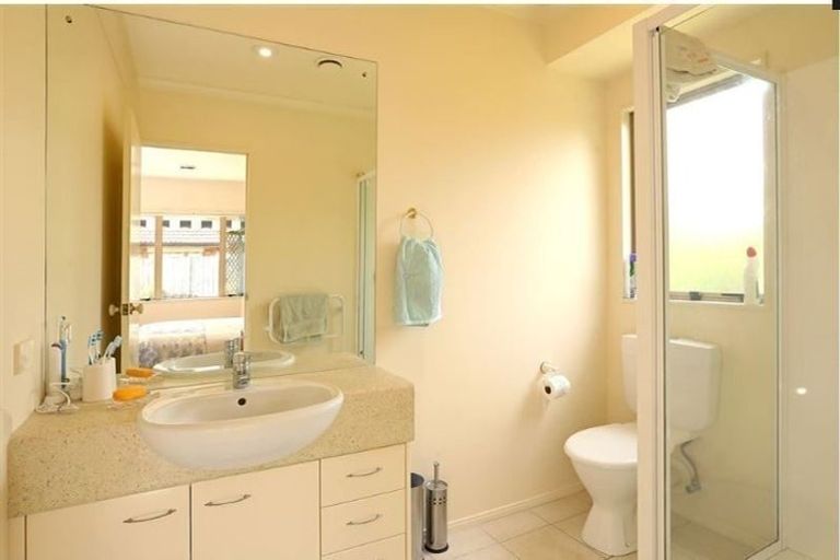 Photo of property in 15 Checkerberry Court, Henderson, Auckland, 0612