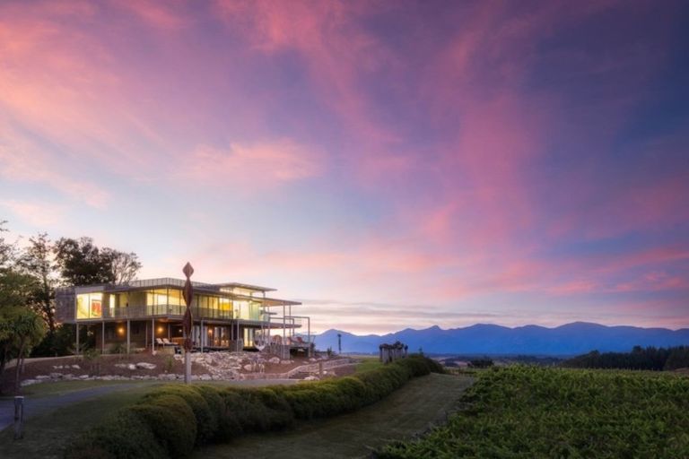 Photo of property in 32 School Road, Mahana, Upper Moutere, 7173