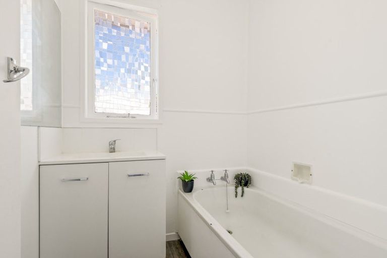 Photo of property in 53 Lisa Crescent, Mangakakahi, Rotorua, 3015