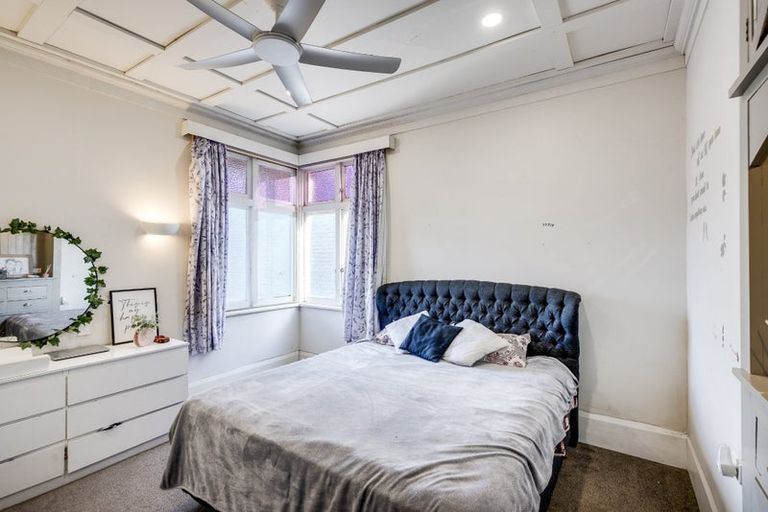 Photo of property in 17 Latham Street, Napier South, Napier, 4110