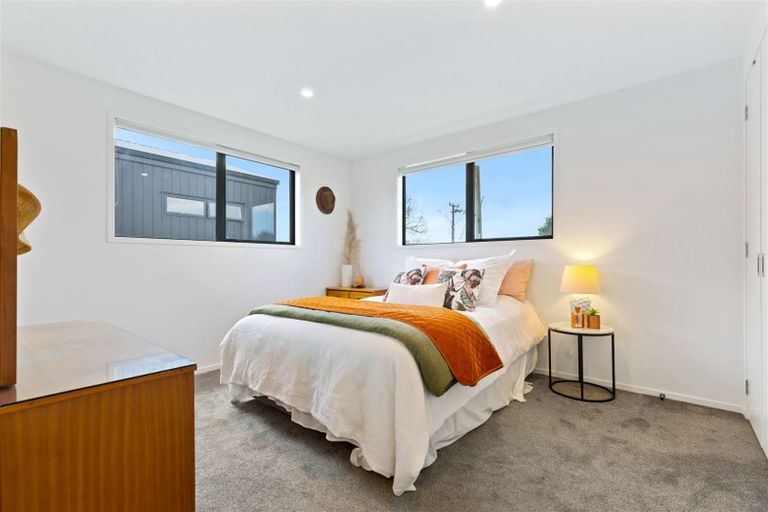 Photo of property in 87a Beach Road, Te Atatu Peninsula, 0610