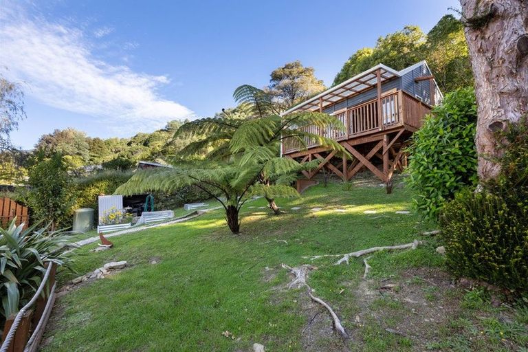 Photo of property in 83 Moenui Road, Havelock, Picton, 7281