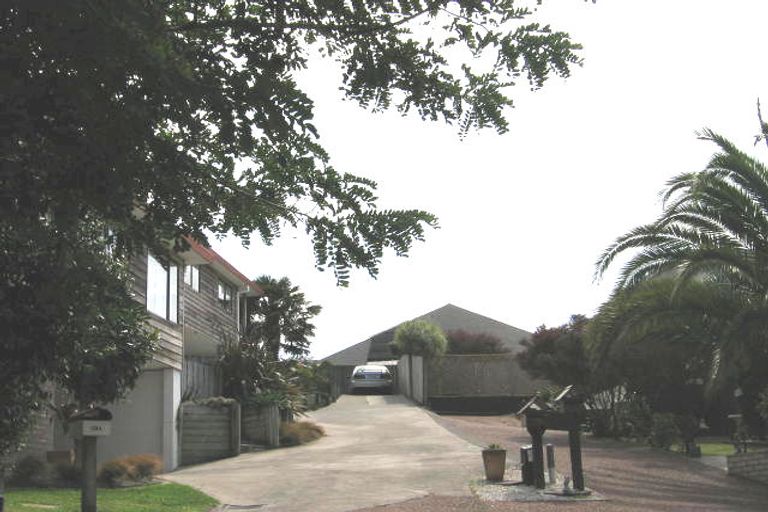Photo of property in 2/59 Centorian Drive, Windsor Park, Auckland, 0632