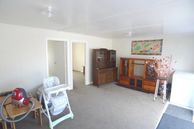 Photo of property in 17 Healy Road, Manurewa, Auckland, 2102