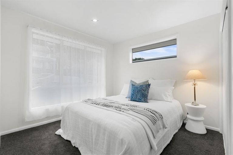 Photo of property in 11 Gilders Grove, Heathcote Valley, Christchurch, 8022