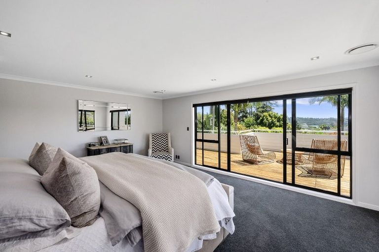 Photo of property in 12a Wainoni Heights, Greenhithe, Auckland, 0632