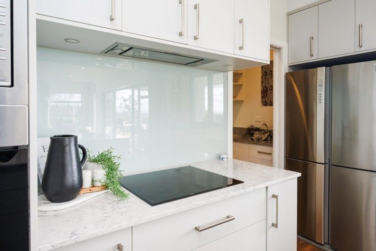 Photo of property in 12 Fleetwood Lane, Turitea, Palmerston North, 4472