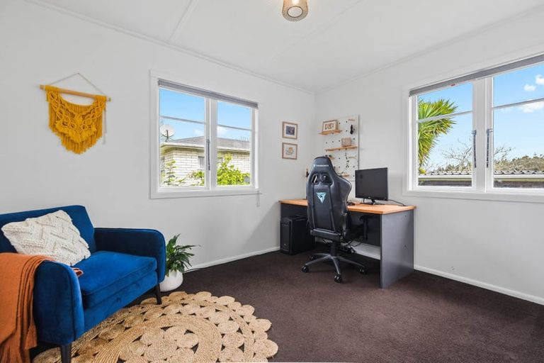 Photo of property in 17 Kingsway Crescent, Forest Lake, Hamilton, 3200