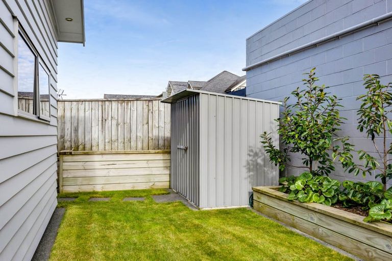 Photo of property in 17 Victoria Street, Hawera, 4610