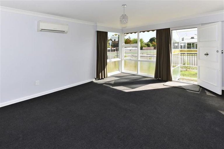 Photo of property in 1/2 Quinns Road, Shirley, Christchurch, 8013