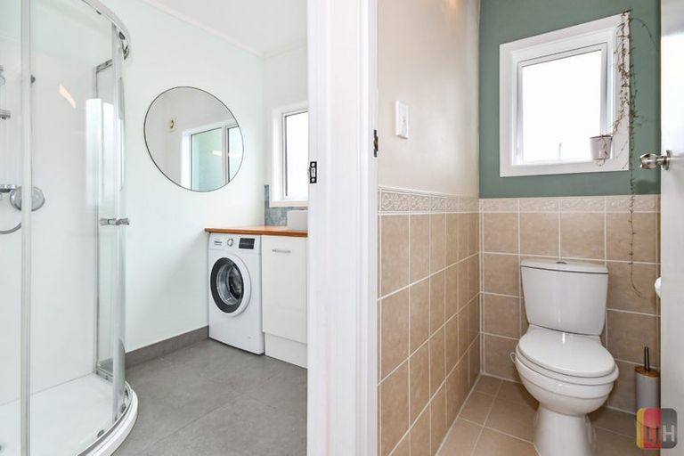 Photo of property in 2/15 Winiata Terrace, Papakura, 2110