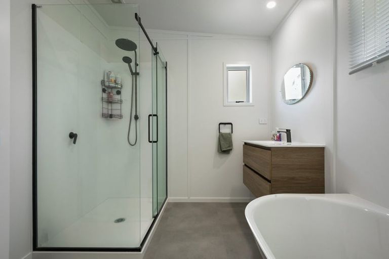 Photo of property in 5 Waiiti Avenue, Waihi Beach, 3611