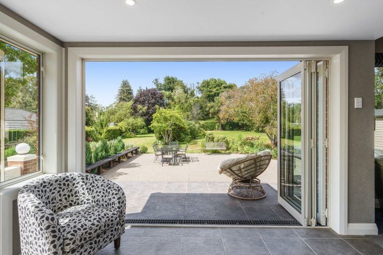 Photo of property in 9 Riccarton Road East, East Taieri, Mosgiel, 9024