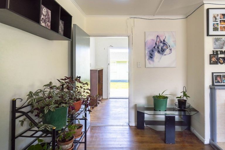 Photo of property in 30 Cambridge Terrace, Kaiti, Gisborne, 4010