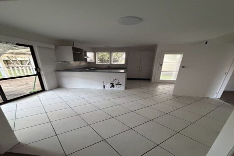 Photo of property in 26 Pinedale Place, Henderson, Auckland, 0610