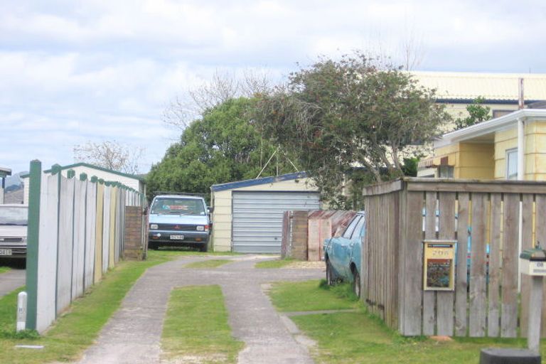 Photo of property in 208b Dickson Road, Papamoa Beach, Papamoa, 3118