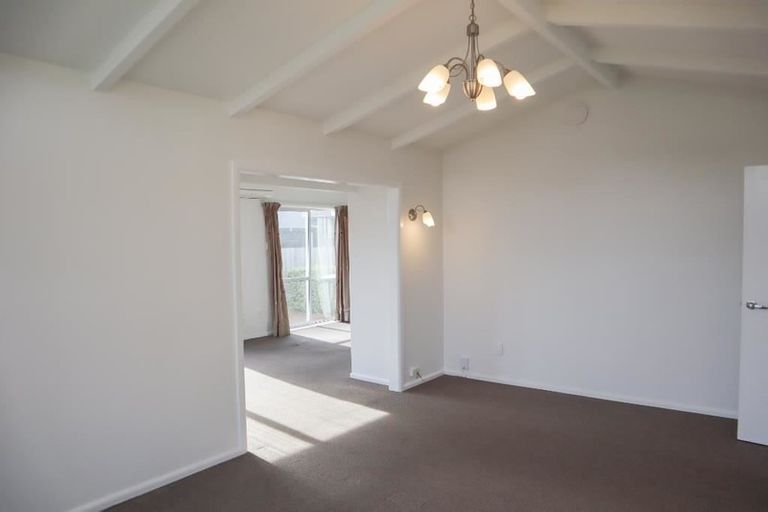 Photo of property in 66 Staveley Street, Avonhead, Christchurch, 8042