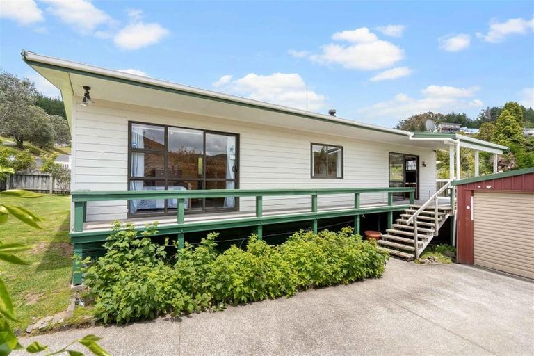 Photo of property in 121 Onemana Drive, Onemana, Whangamata, 3691