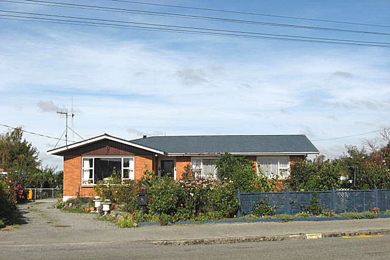 Photo of property in 77 Shearman Street, Waimate, 7924