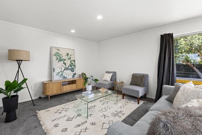 Photo of property in 37 Elliott Street, Taradale, Napier, 4112