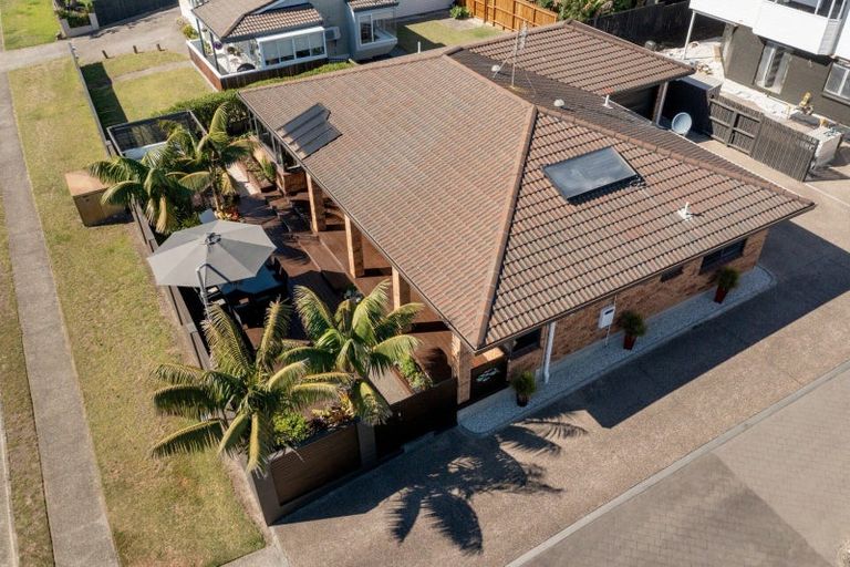 Photo of property in 420a Oceanbeach Road, Mount Maunganui, 3116
