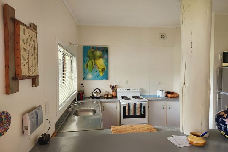 Photo of property in 21 Church Street, Kawakawa, 0210