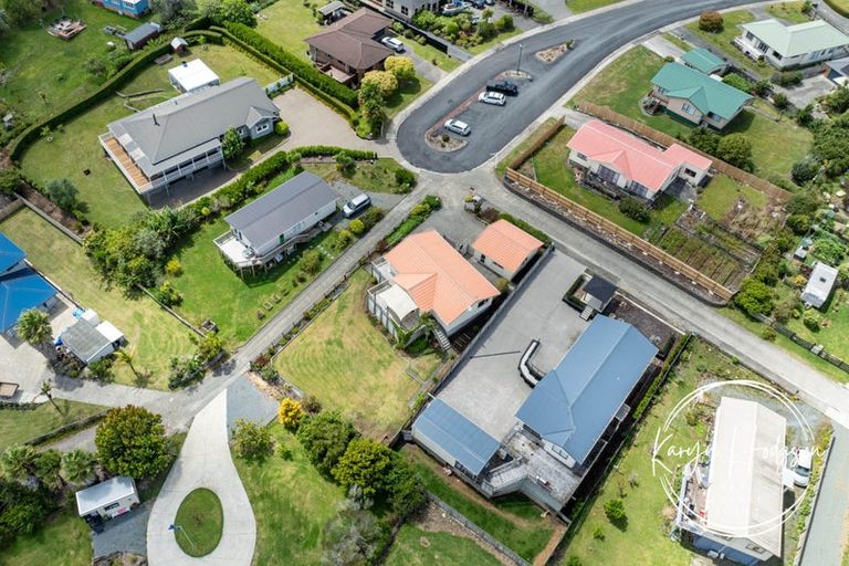 Photo of property in 12 Ash Grove, Maungaturoto, 0520