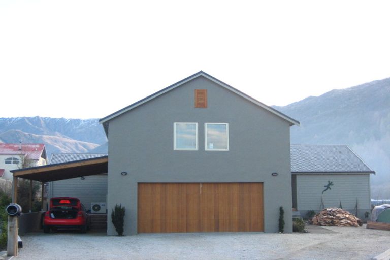Photo of property in 11 Alexander Place, Arrowtown, 9302