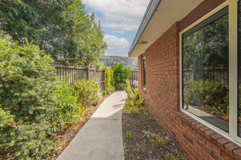Photo of property in 24 Wendy Place, Heathcote Valley, Christchurch, 8022