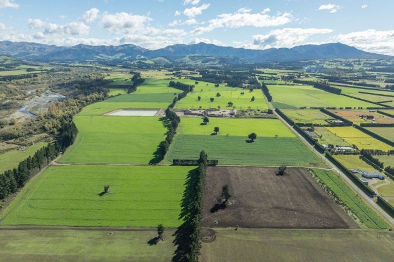 Photo of property in 375 Stonyflat Road, Loburn, Rangiora, 7472