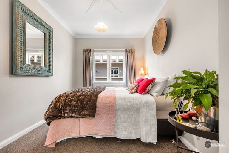 Photo of property in 37 Pohutukawa Street, Woburn, Lower Hutt, 5010