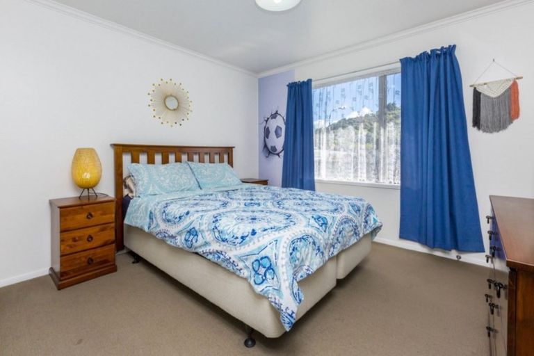 Photo of property in 50 Stokes Valley Road, Stokes Valley, Lower Hutt, 5019