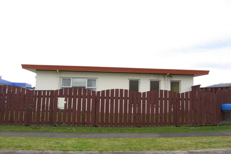 Photo of property in 18a Karaka Street, Inglewood, 4330
