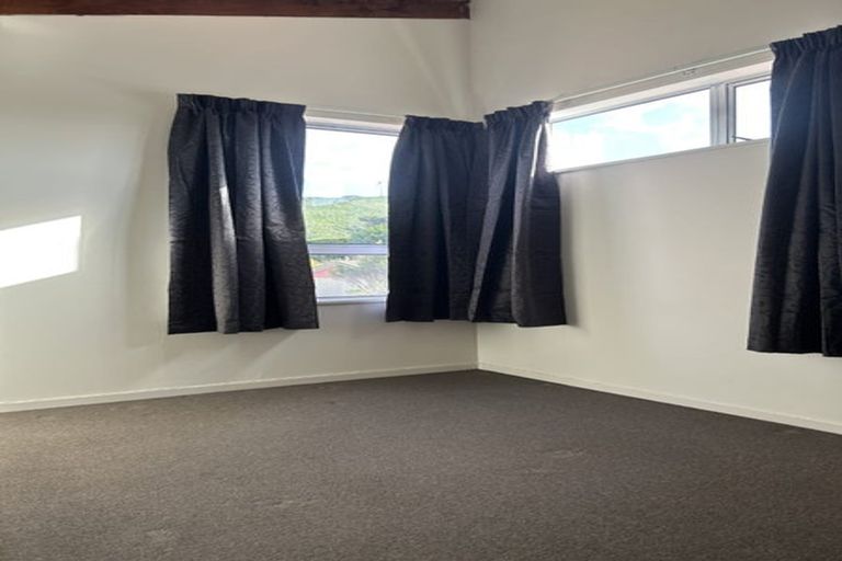 Photo of property in 265a Mitchell Street, Brooklyn, Wellington, 6021