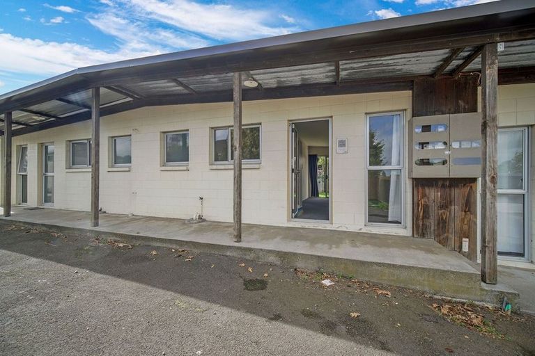 Photo of property in 1/21a Landscape Road, Papatoetoe, Auckland, 2025