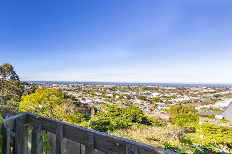 Photo of property in 19 Havelock Road, Hospital Hill, Napier, 4110